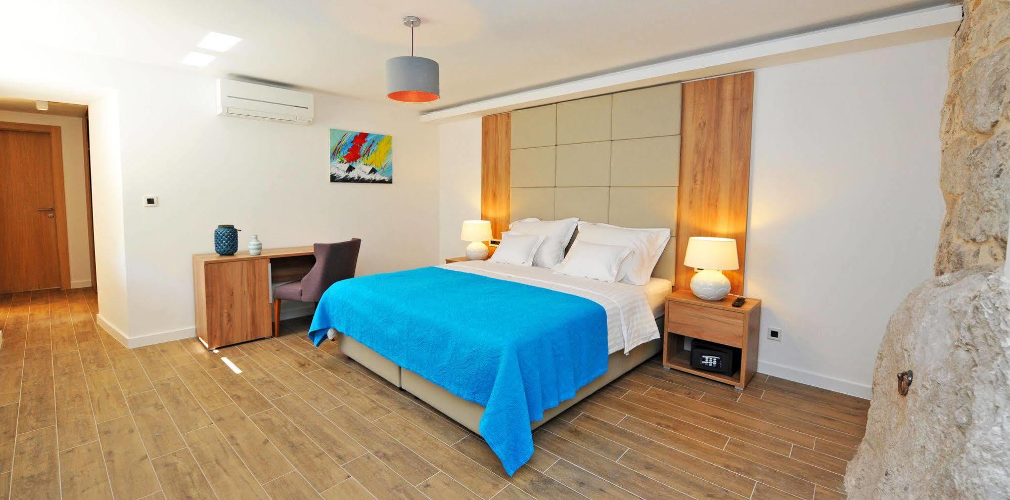 Ibella Boutique Rooms Split Buitenkant foto